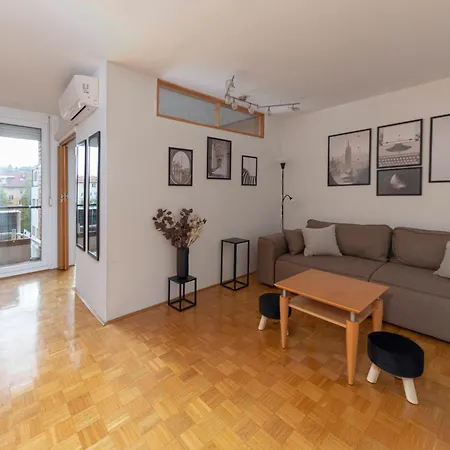 Apartma Antony Daire *